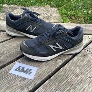New balance 990 v5 navy blue and white sneakers 8 women’s 7 us men’s